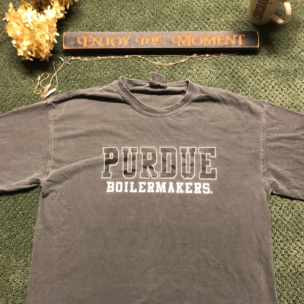 Comfort colors Purdue t-shirt